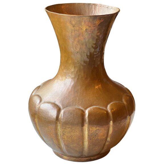 Hand Hammered Copper Vase  10" Tall Seamless Collectible Arts & Crafts Era - Picture 10 of 10
